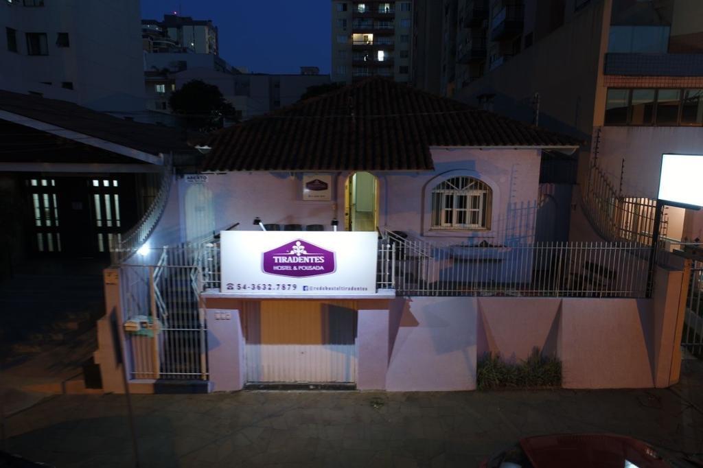 Hostel E Pousada Tiradentes 774 Passo Fundo Luaran gambar